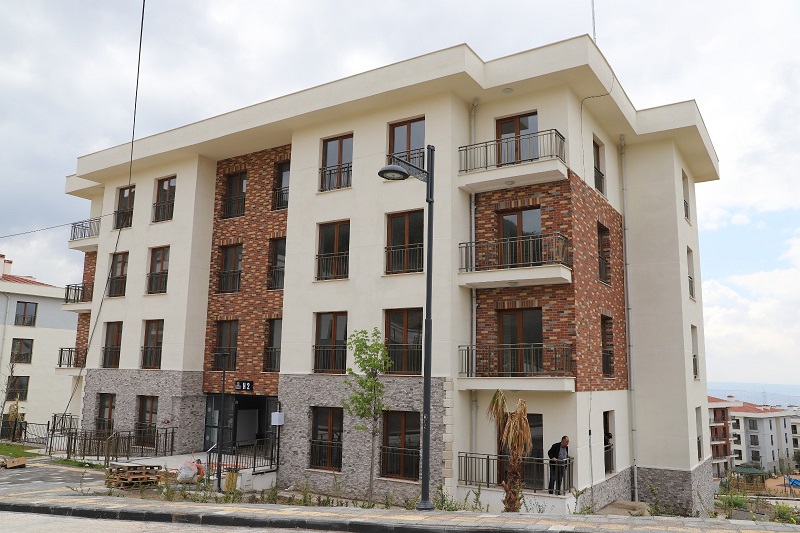 Delivery Works of the Residences to the Right Holder Disaster Victims Continue in İzmir